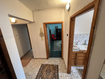 Vanzare apartament 2 camere, zona micro 12 - Targoviste
