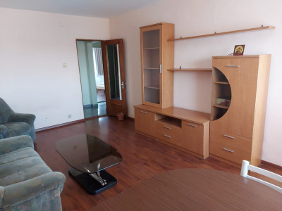 Vanzare apartament 3 camere, zona micro 11 - Targoviste