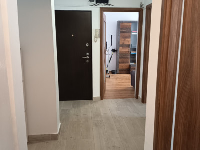 Vanzare apartament 2 camere Targoviste- micro 12