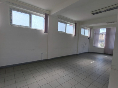 Inchiriere spatiu comercial zona Biserica Sarbilor, Targoviste