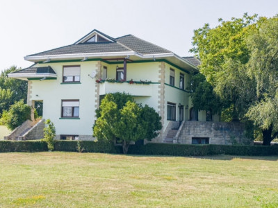 Vanzare vila deosebita - Aninoasa, Dambovita