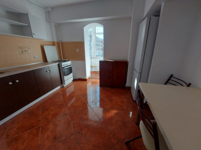 Inchiriere garsoniera confort 1, zona Calea Bucuresti - Targoviste