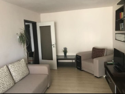 Inchiriere apartament 3 camere, zona RAGC - Targoviste