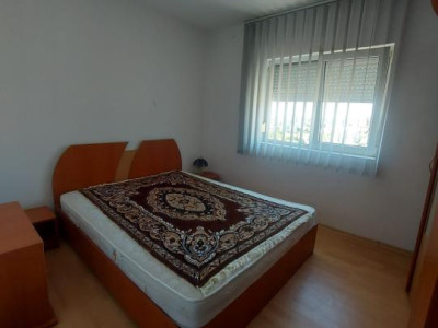 Vanzare apartament 3 camere, zona micro 4 - Targoviste