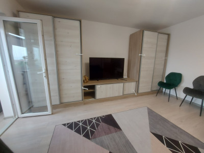 Închiriere apartament 3 camere, zona micro 4 Targoviste 