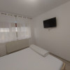 Închiriere apartament 3 camere, zona micro 4 Targoviste  thumb 6